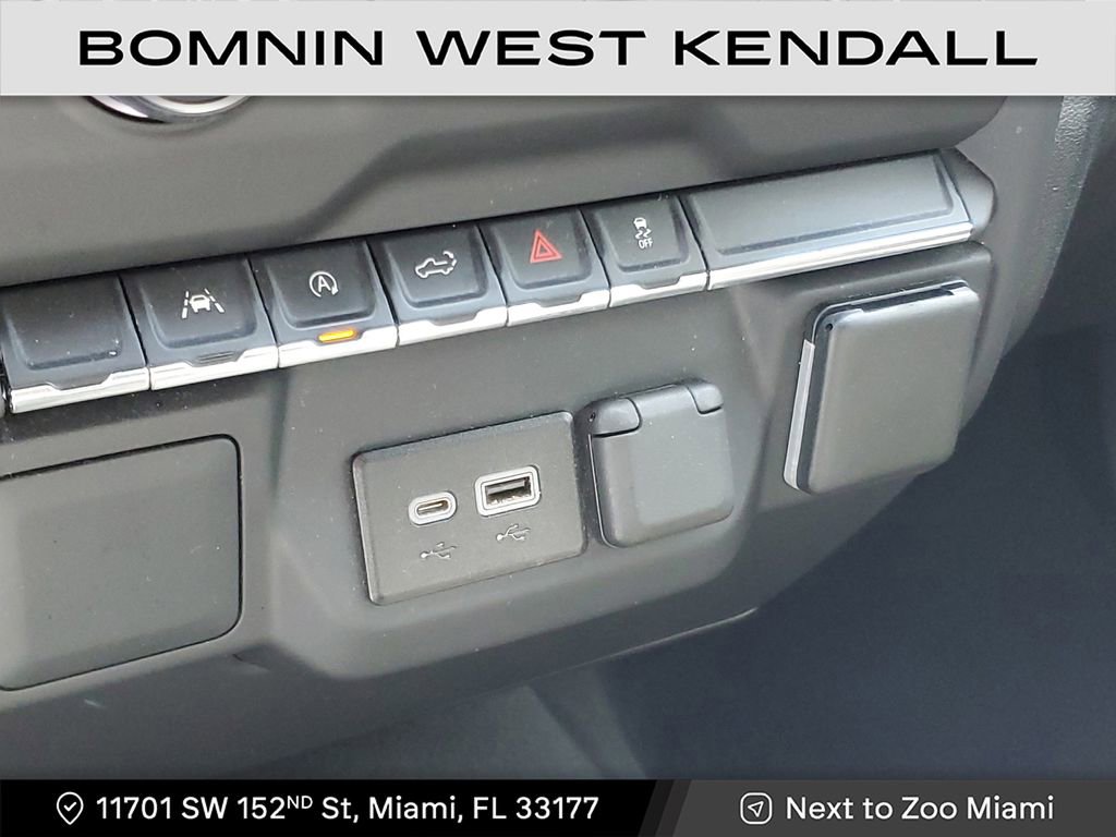 Used 2022 Chevrolet Silverado 1500 Custom image 23