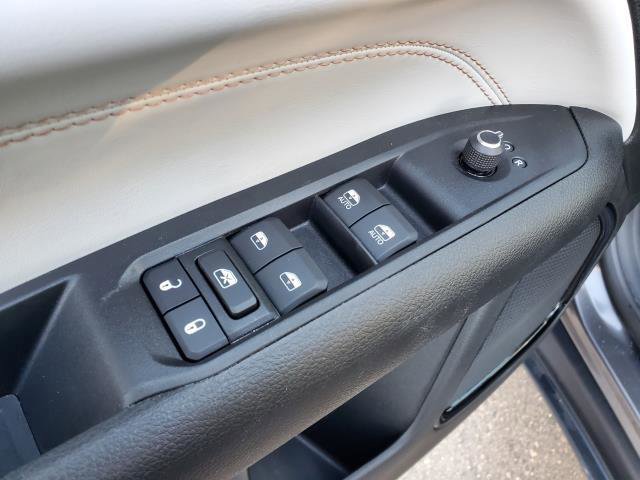 Used 2022 Jeep Compass Limited image 20