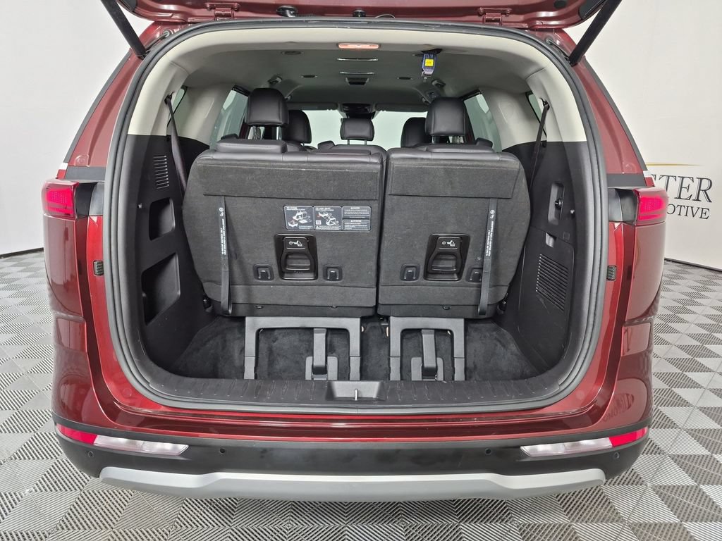 Used 2024 Kia Carnival EX FWD image 33