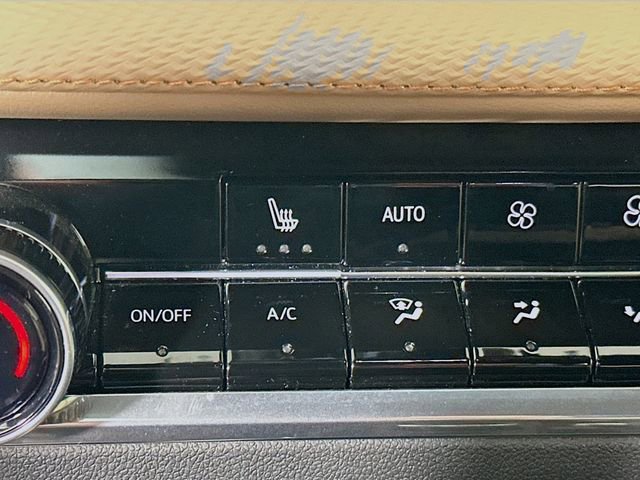 Used 2025 Chevrolet Equinox ACTIV w/ Safety and Technology Package image 21