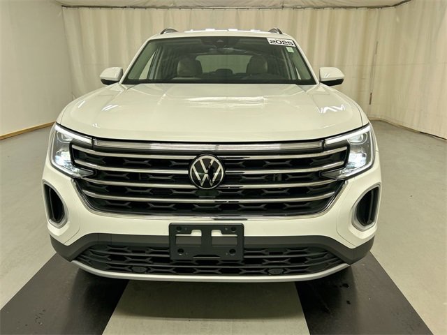 Certified 2025 Volkswagen Atlas SE image 5