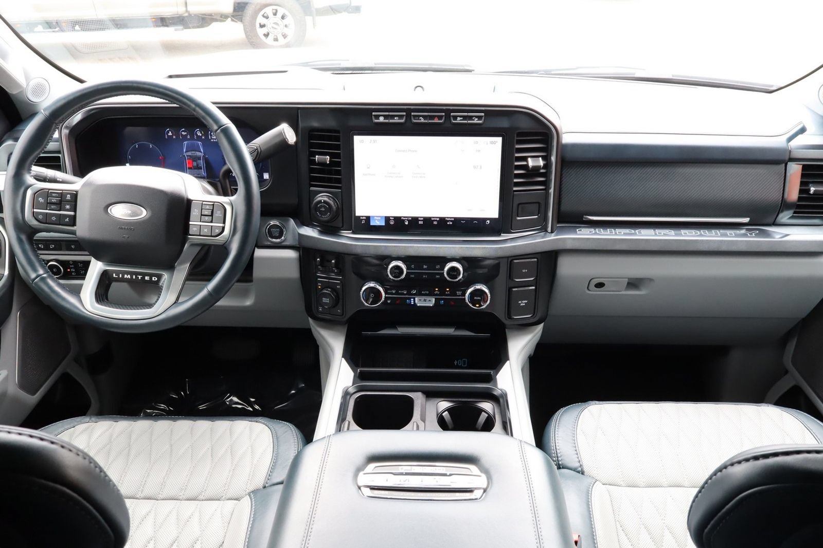 Used 2024 Ford F250 Limited w/ FX4 Off-Road Package AWD/4WD image 30