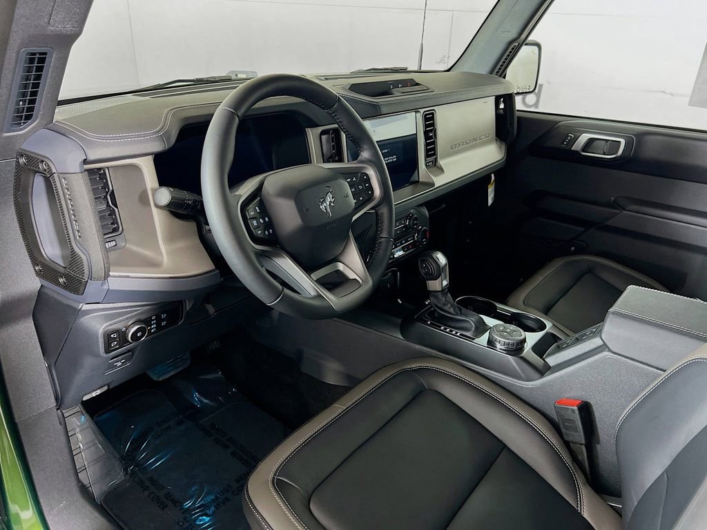 New 2025 Ford Bronco Outer Banks video 3