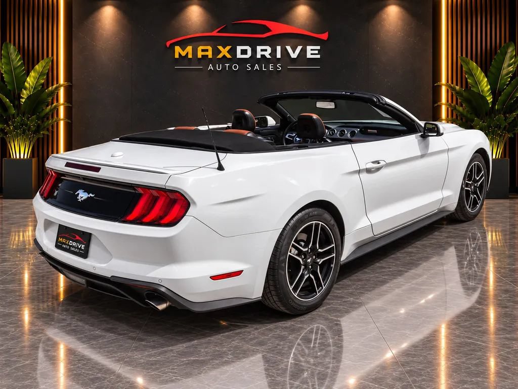 Used 2018 Ford Mustang Premium RWD image 3
