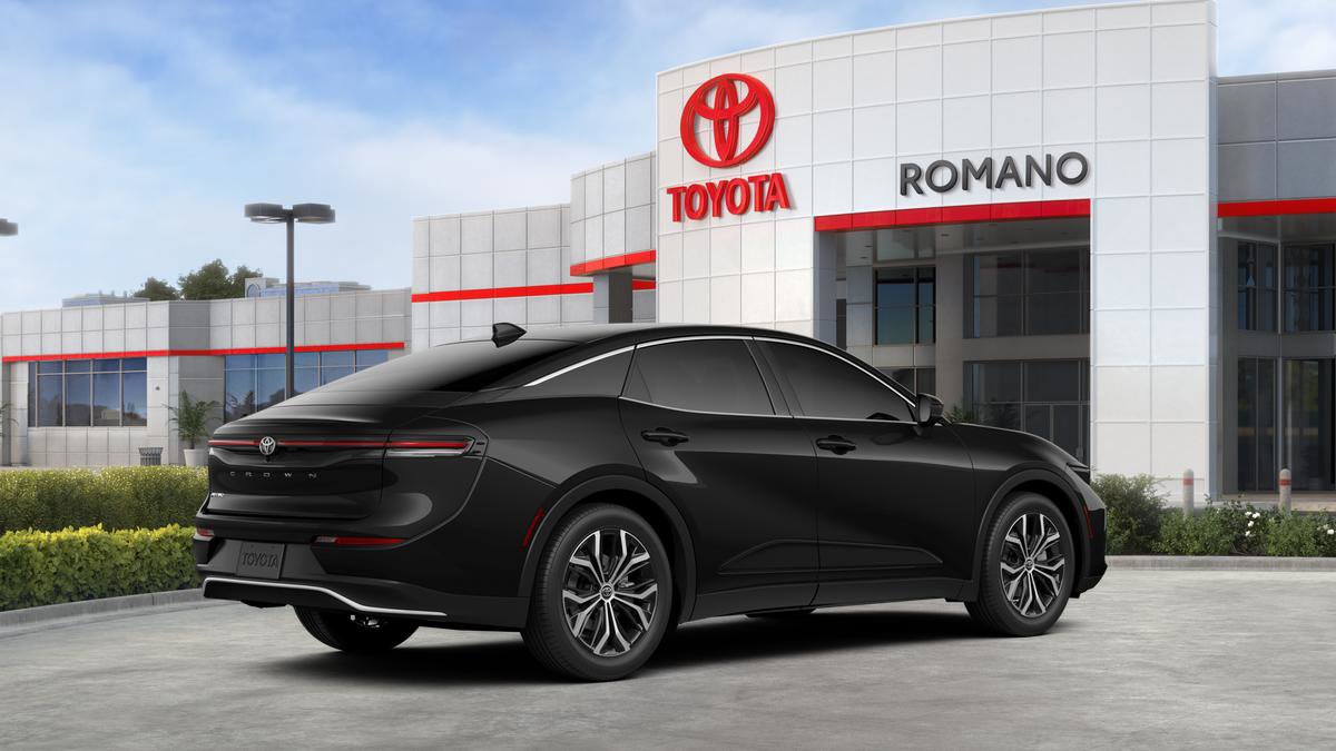 New 2026 Toyota Crown XLE image 10