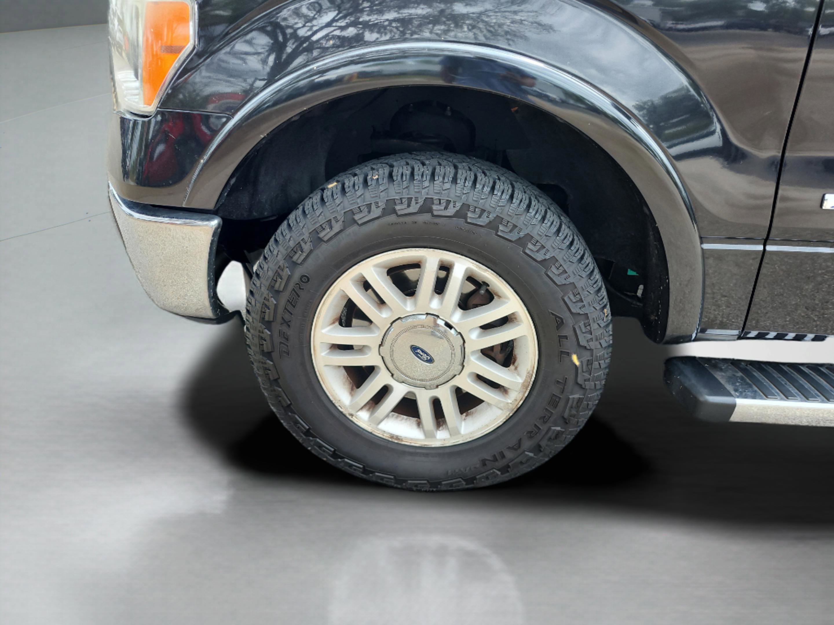 Used 2014 Ford F150 Lariat w/ Equipment Group 501A Mid image 9