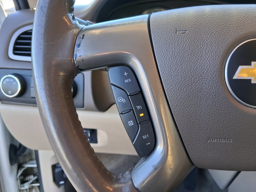 Used 2012 Chevrolet Avalanche LTZ AWD/4WD image 26