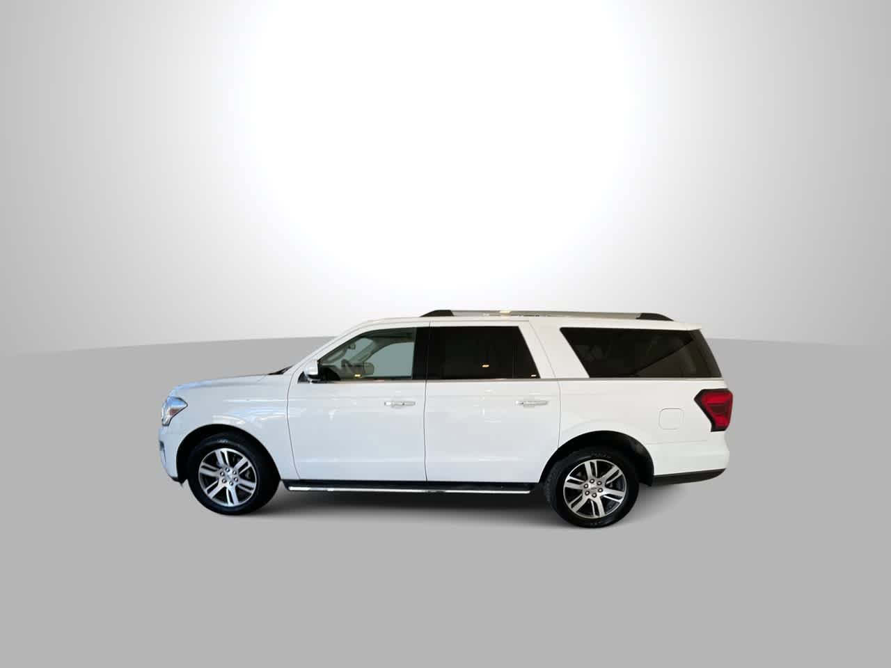 Used 2022 Ford Expedition Max Limited AWD/4WD image 5
