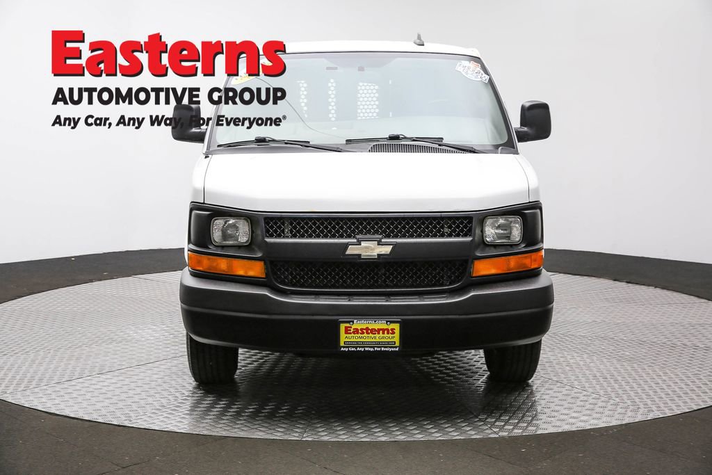 Used 2017 Chevrolet Express 2500 image 2