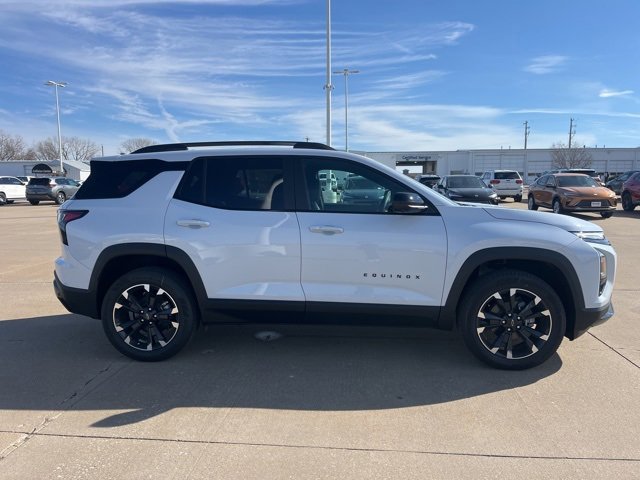 New 2026 Chevrolet Equinox RS image 2