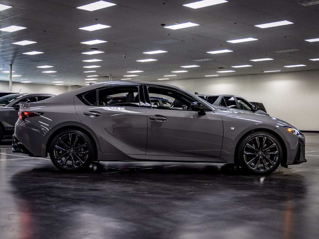 Used 2025 Lexus IS 350 F Sport RWD image 7