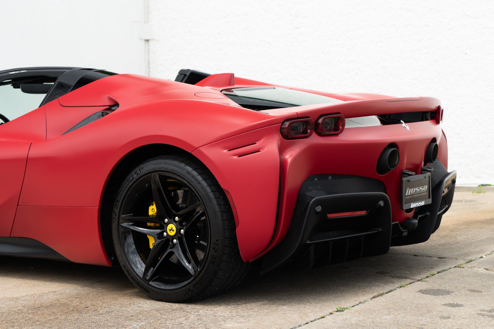 Used 2023 Ferrari SF90 Spider AWD/4WD image 25