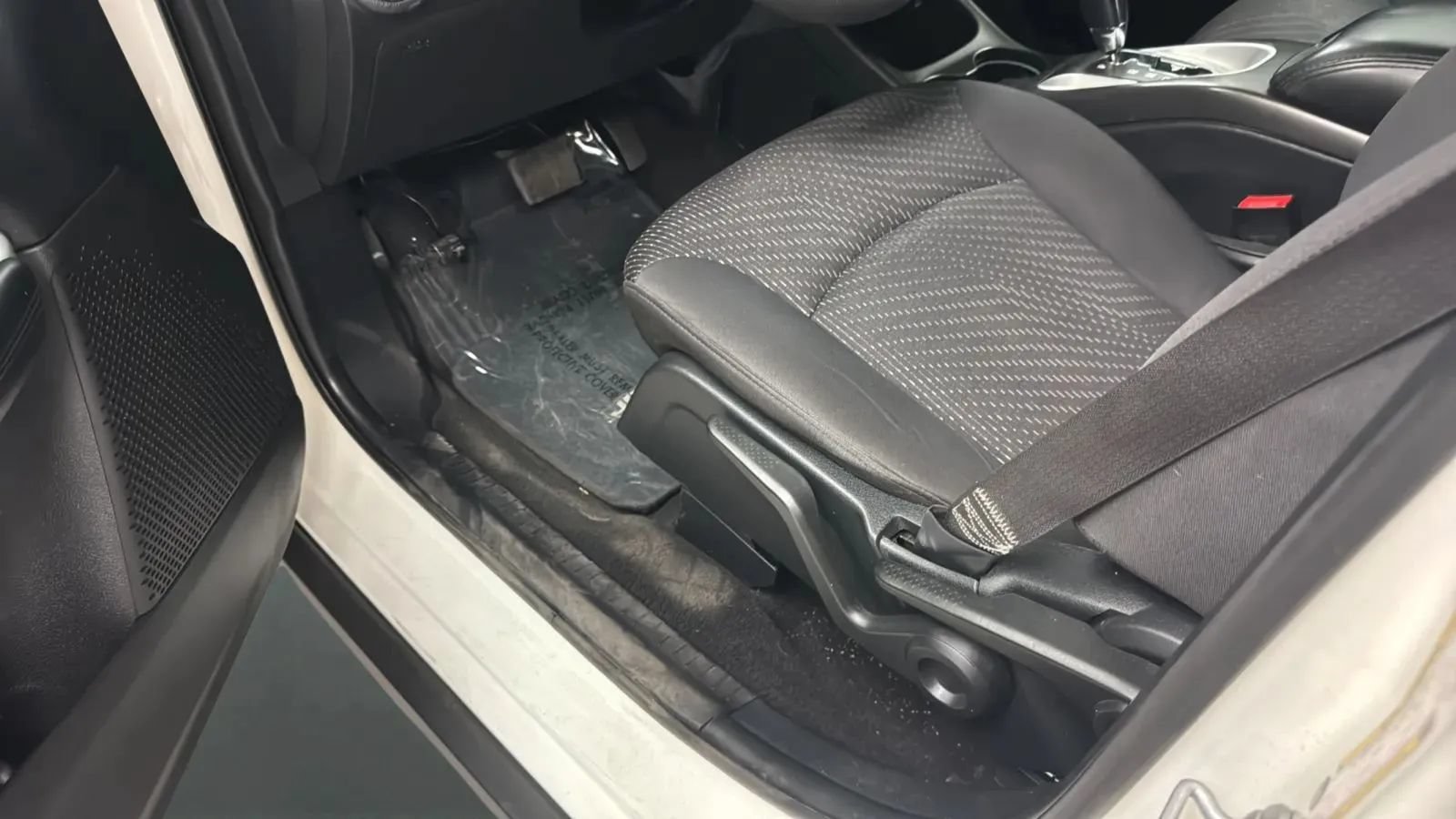Used 2017 Dodge Journey SE FWD image 23