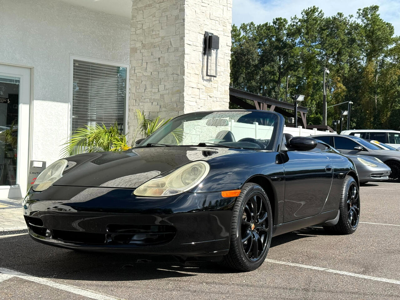 Used 2001 Porsche 911 Carrera image 2