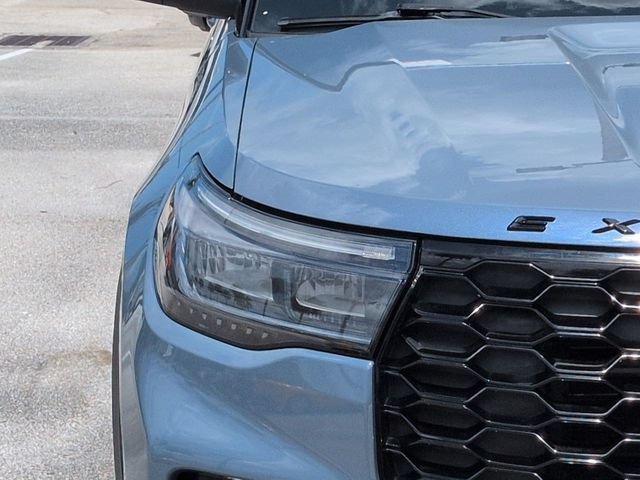 Certified 2025 Ford Explorer ST AWD/4WD image 10