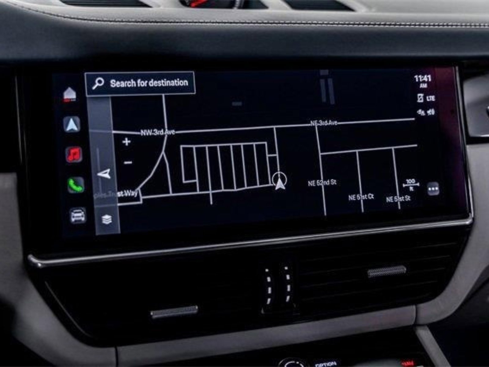 Used 2022 Porsche Cayenne S image 44