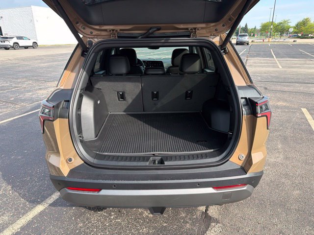 New 2027 Chevrolet Equinox LT w/ Convenience Package II AWD/4WD image 35