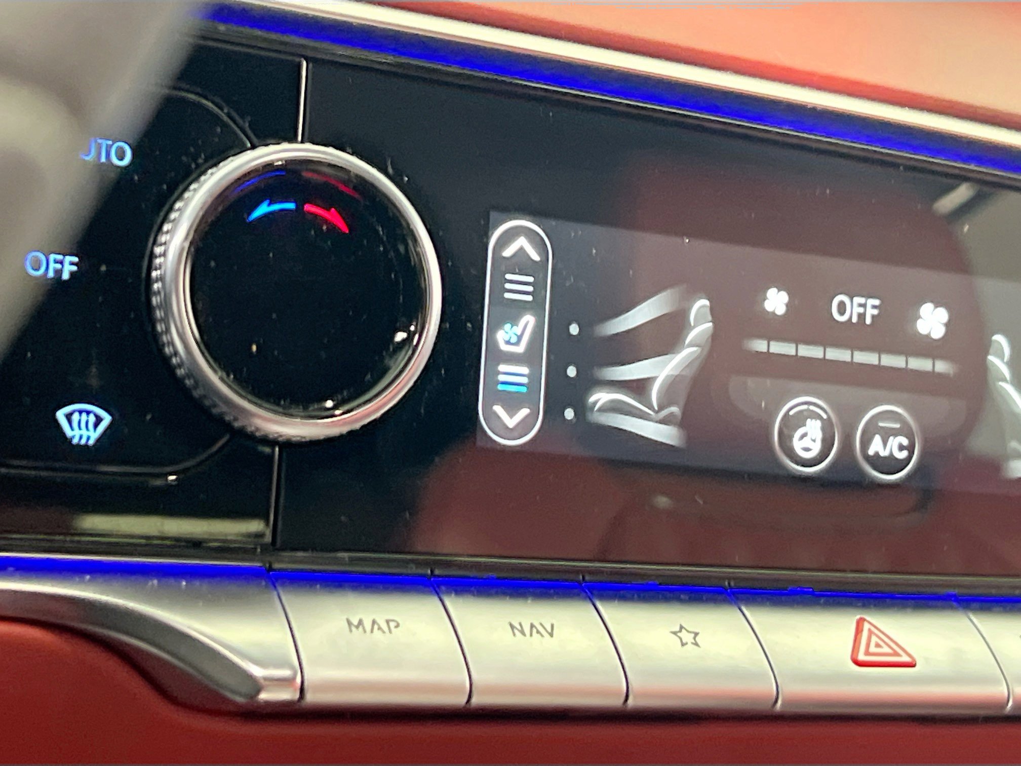 Used 2023 Genesis GV70 3.5T Sport w/ Sport Prestige Package image 21