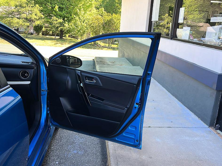 Used 2016 Scion iM image 32