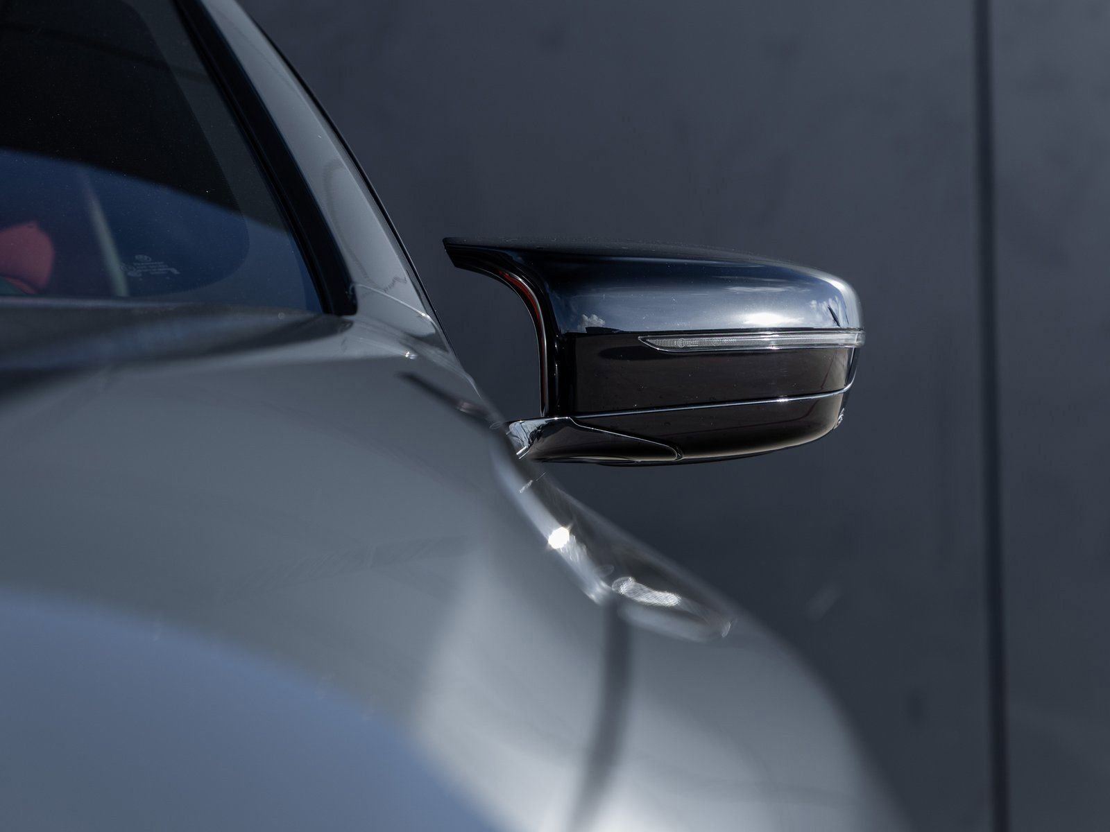 Used 2025 BMW M8 Competition w/ Driving Assistance Package image 18