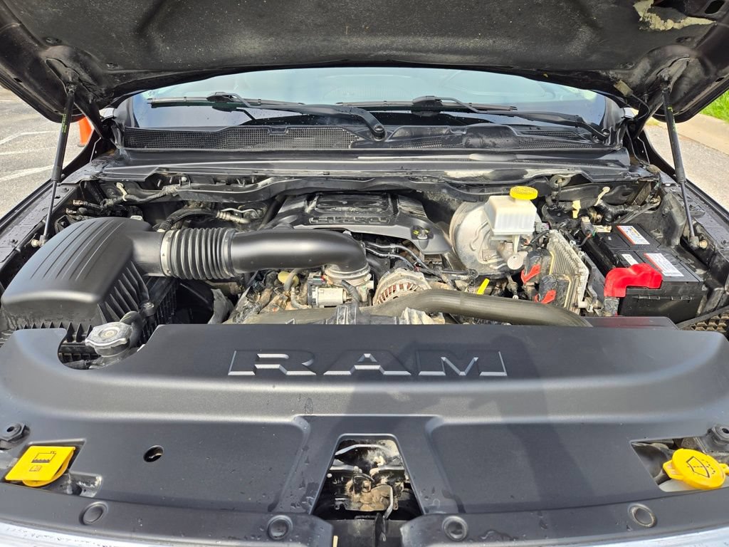 Used 2019 RAM 1500 Laramie AWD/4WD image 32