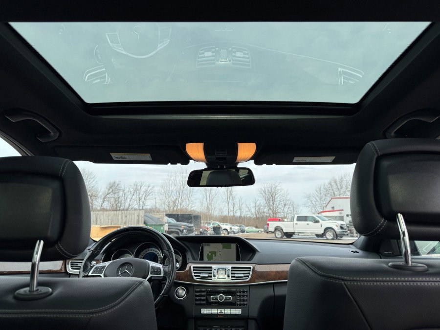 Used 2014 Mercedes-Benz E 350 4MATIC Sedan image 21