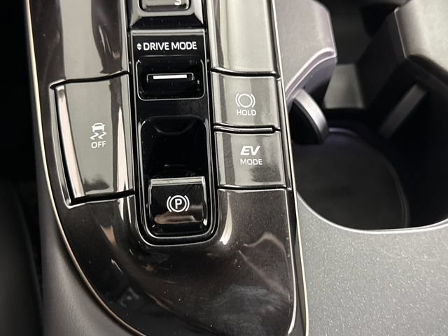 New 2026 Toyota Crown Signia AWD/4WD image 38