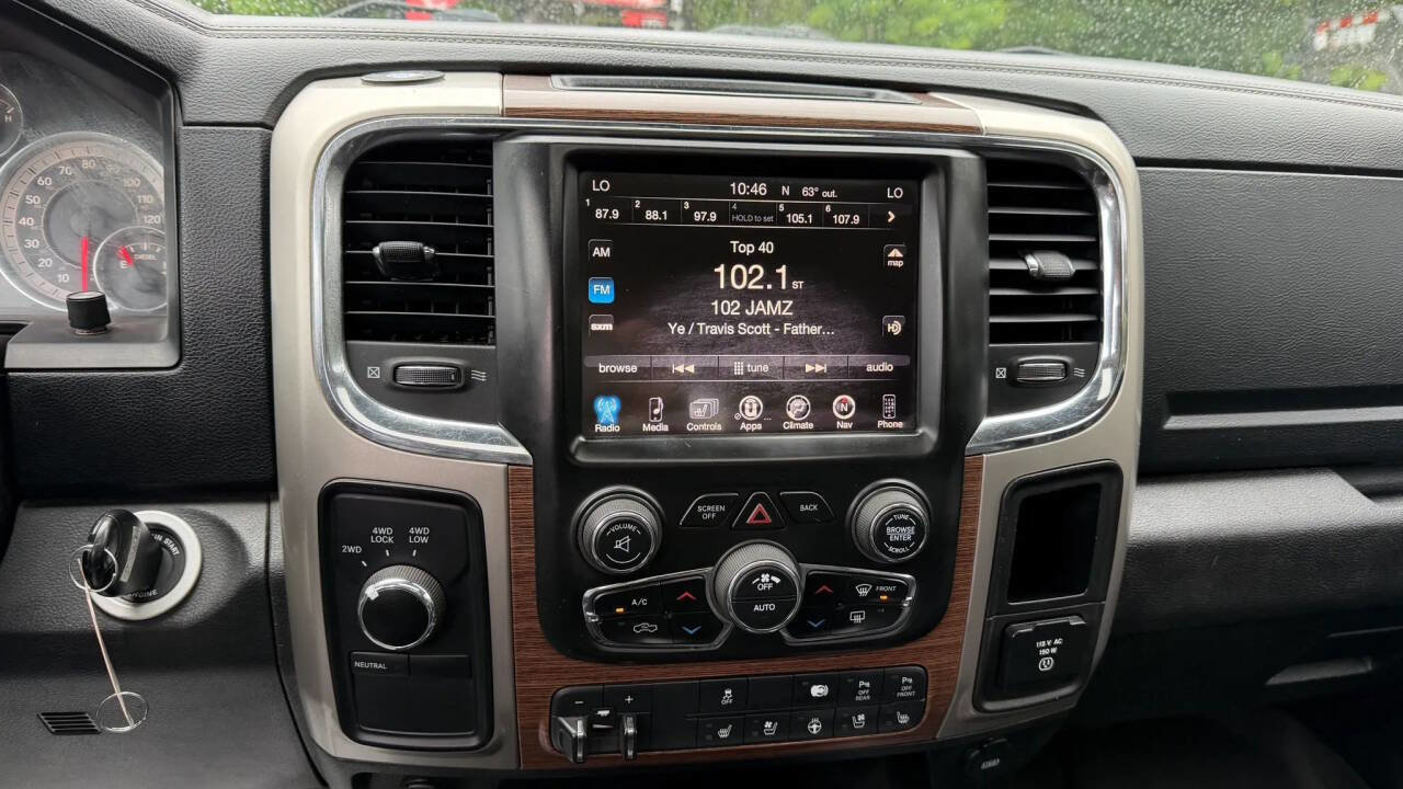 Used 2016 RAM 3500 Laramie w/ Convenience Group AWD/4WD image 17