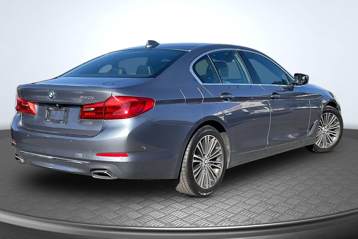 Used 2019 BMW 540i w/ Executive Package RWD image 13