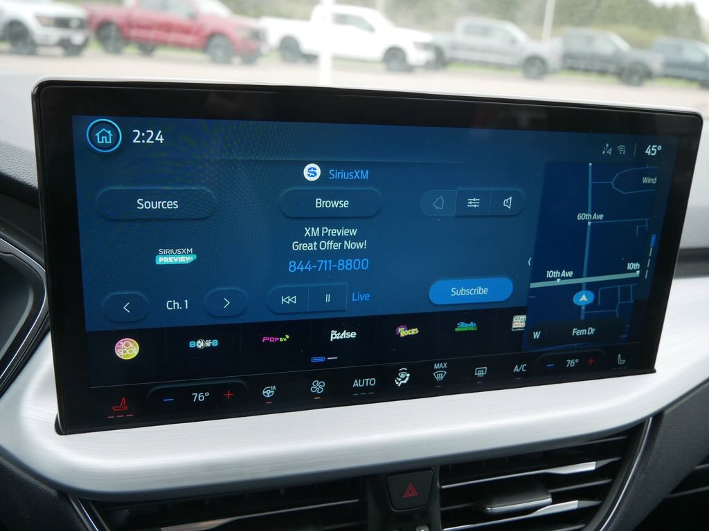 New 2025 Ford Escape SE w/ PHEV Premium Package FWD image 20
