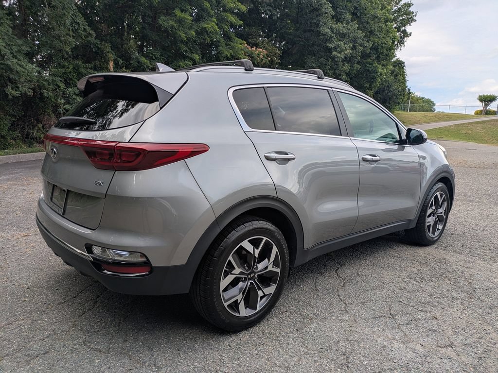 Used 2020 Kia Sportage EX FWD image 4