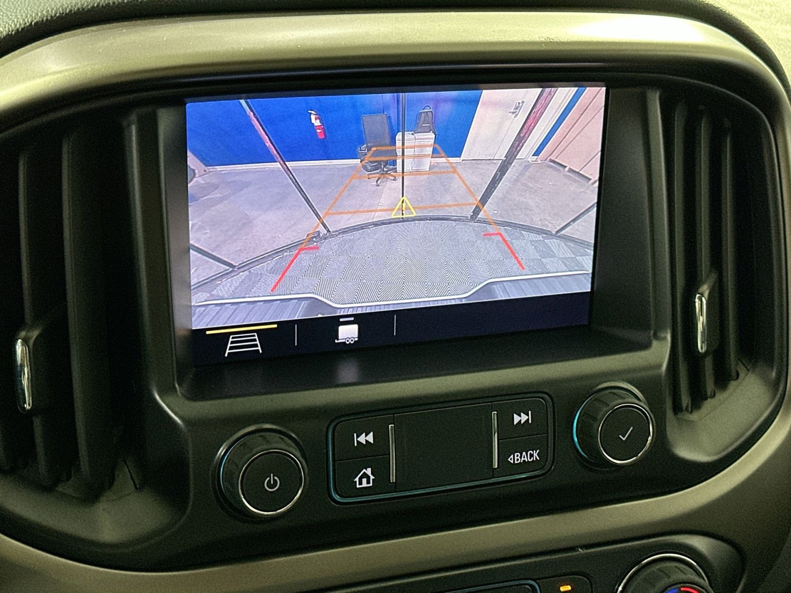 Used 2022 Chevrolet Colorado Z71 image 24