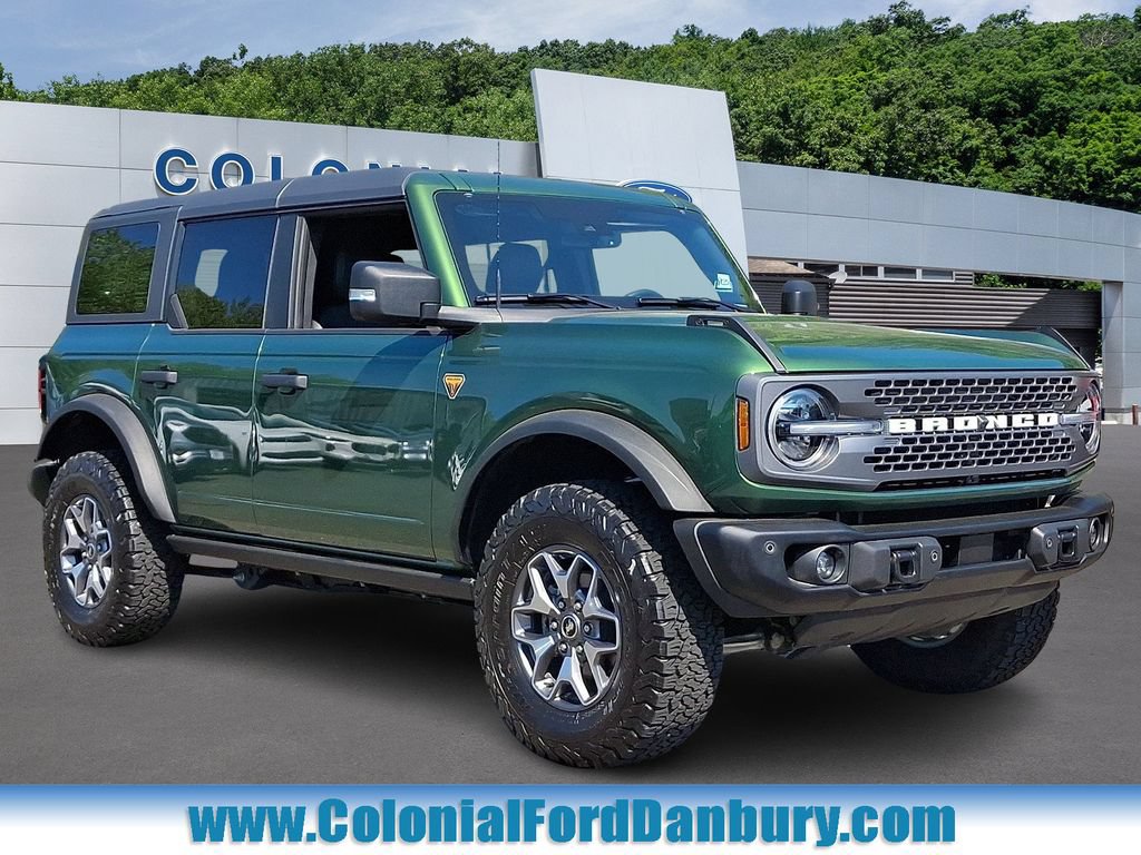 Certified 2025 Ford Bronco Badlands AWD/4WD image 1