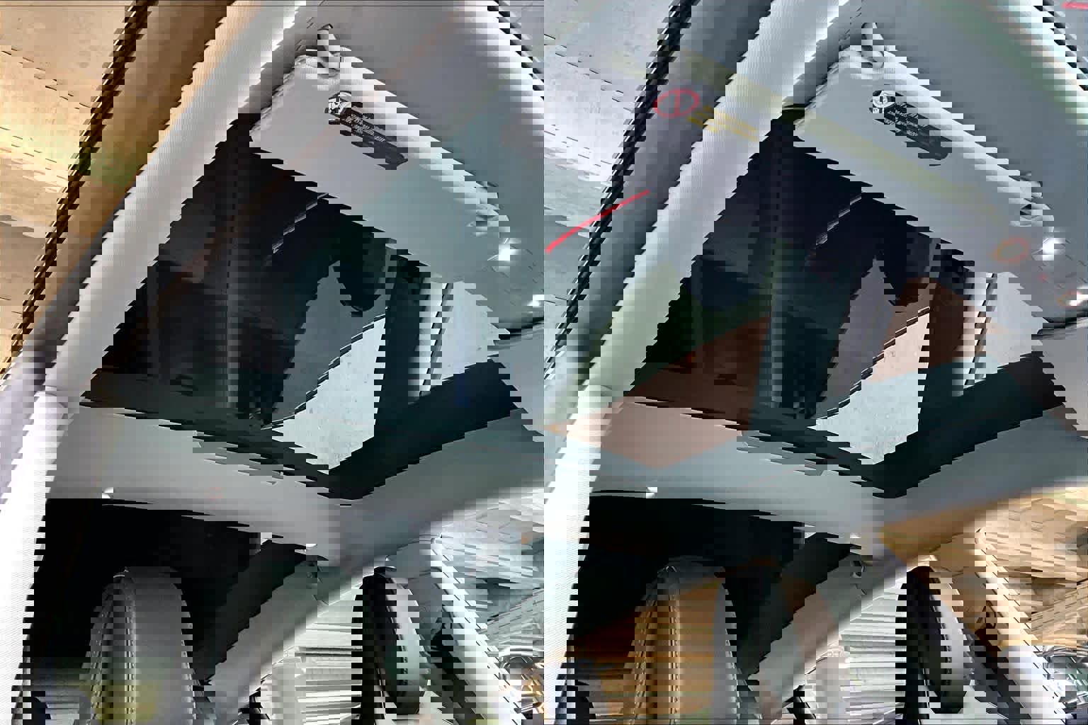 Used 2024 Tesla Model 3 Performance image 13