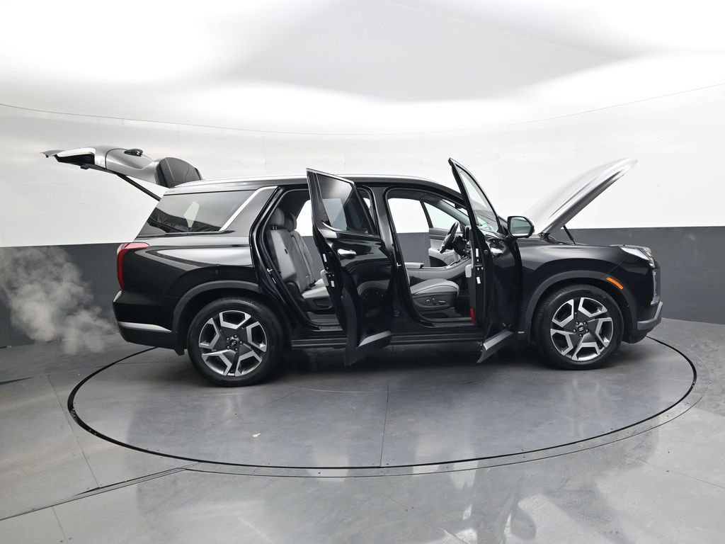 Used 2023 Hyundai Palisade SEL image 48