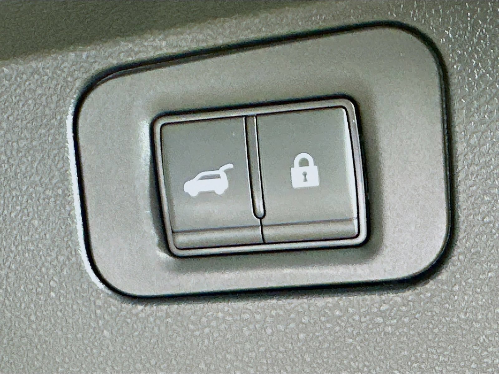 Used 2025 Nissan Armada Platinum Reserve AWD/4WD image 42