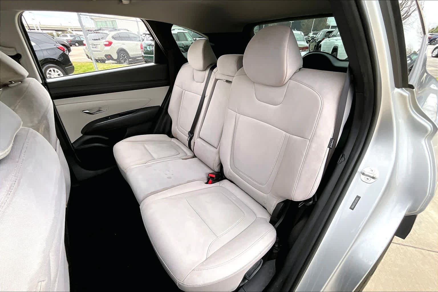 Used 2025 Hyundai Tucson SE FWD image 19