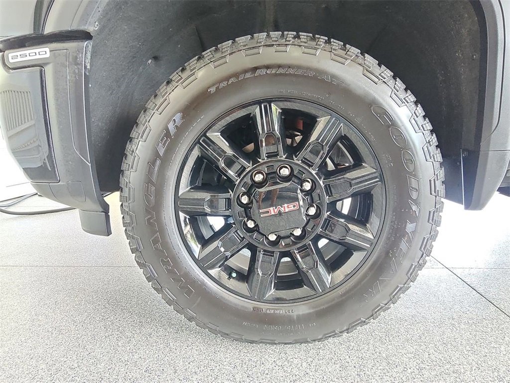 Certified 2025 GMC Sierra 2500 AT4 w/ AT4 Premium Plus Package image 34