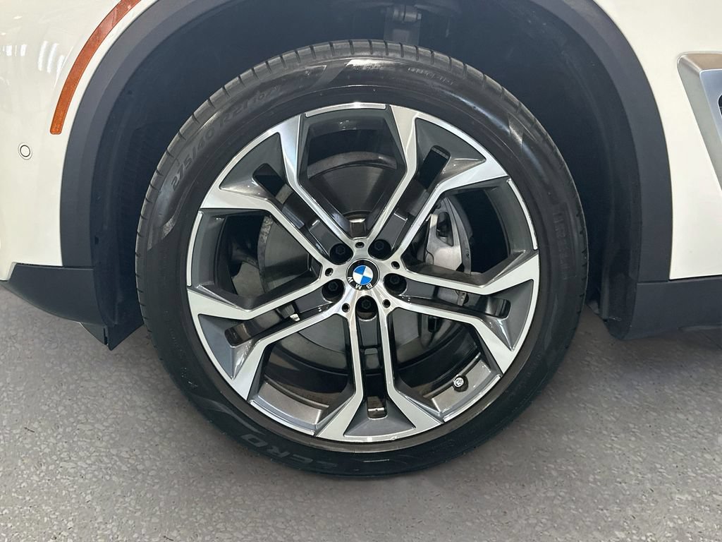 Used 2024 BMW X5 sDrive40i w/ Premium Package RWD image 32