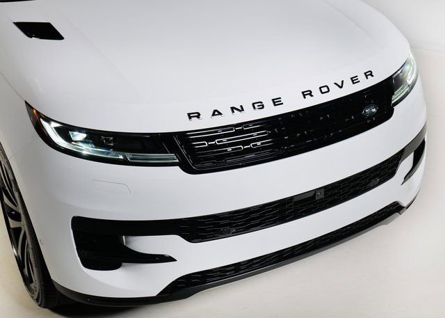 New 2025 Land Rover Range Rover Sport SE image 28