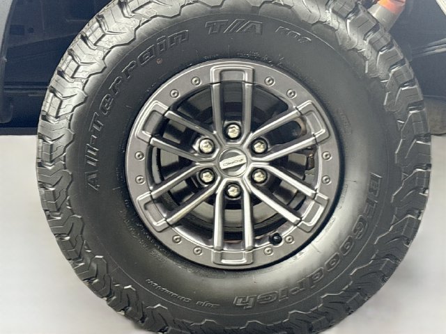 Used 2019 Ford F150 Raptor w/ Equipment Group 802A Luxury AWD/4WD image 37