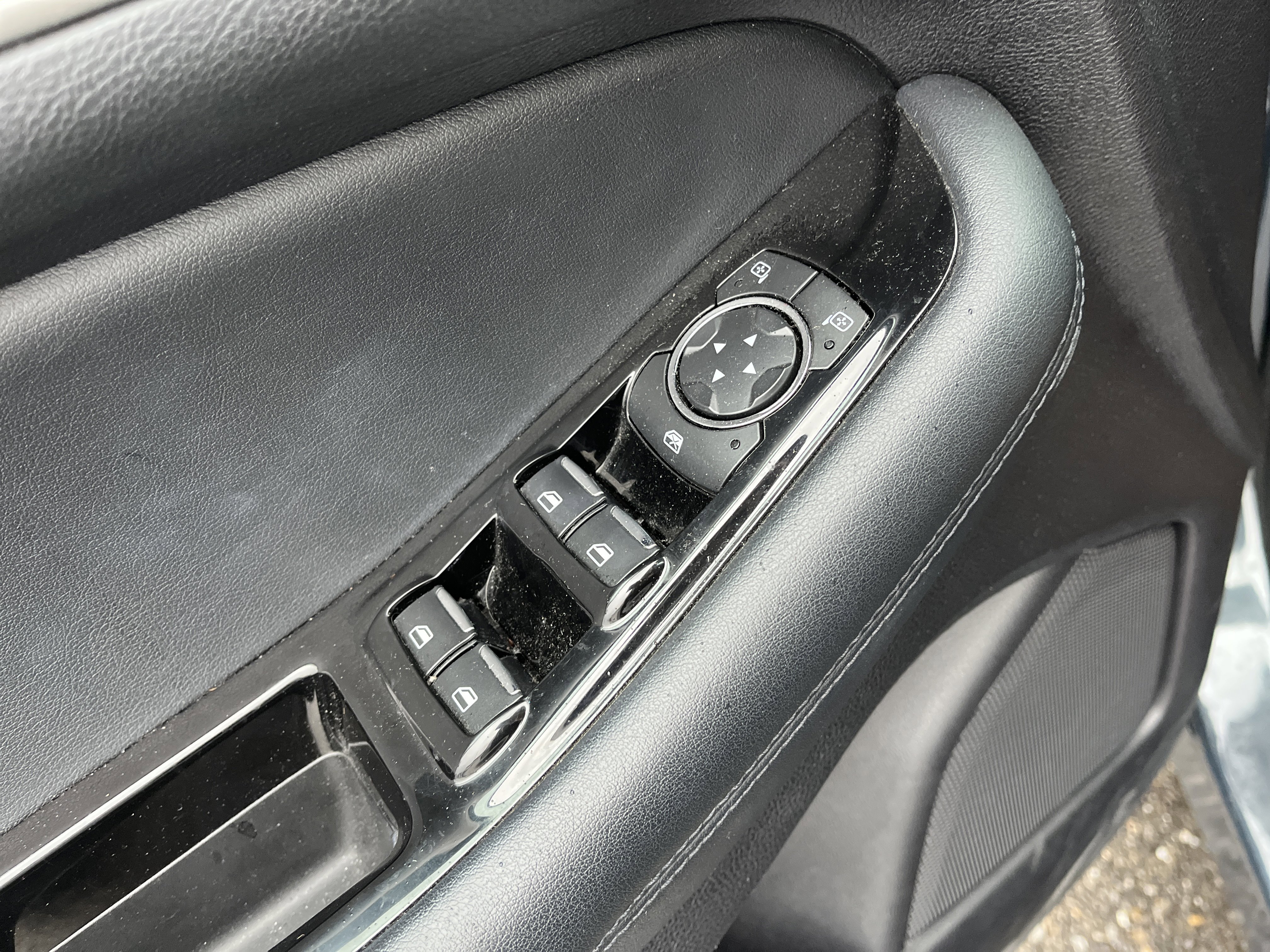 Used 2019 Ford Edge SEL w/ Equipment Group 201A image 17