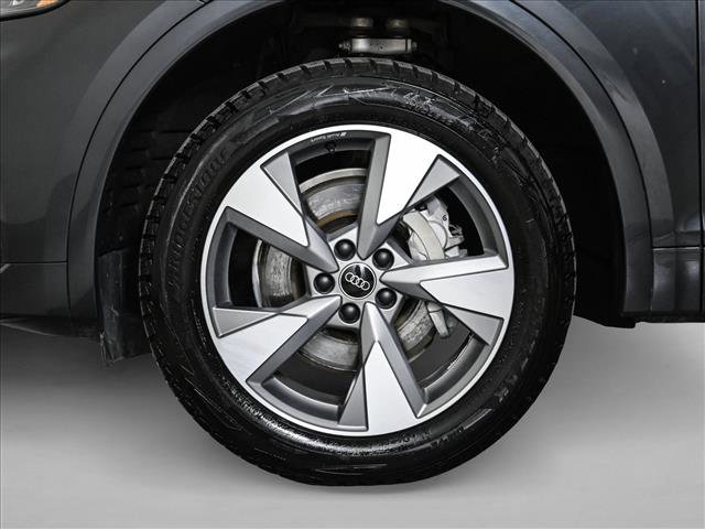 Used 2024 Audi Q5 2.0T Premium Plus w/ Premium Plus Package image 23