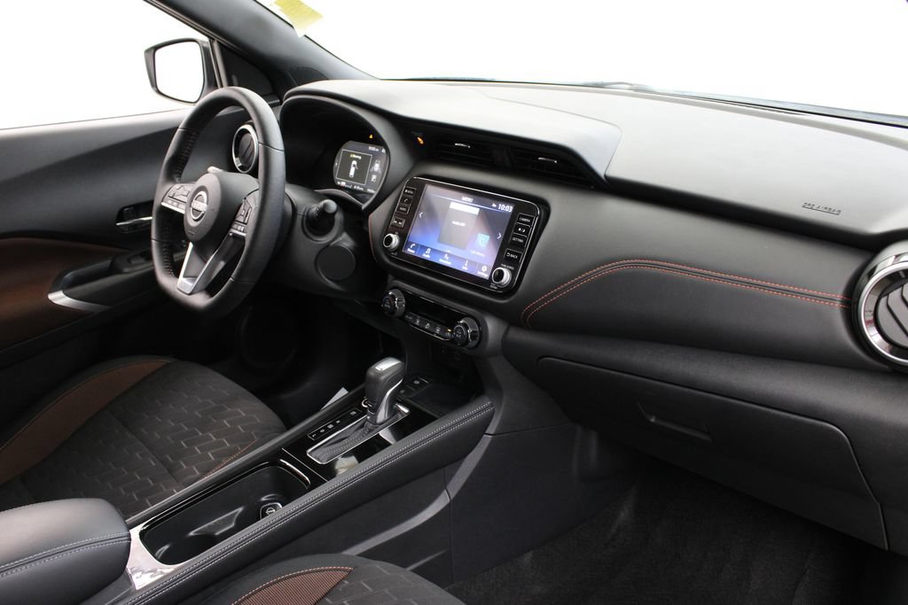 Used 2024 Nissan Kicks SR FWD image 23