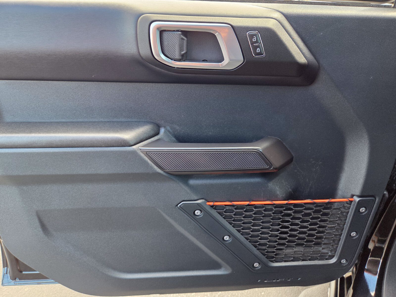 Certified 2024 Ford Bronco Raptor w/ Interior Carbon Fiber Pack 6 AWD/4WD image 17