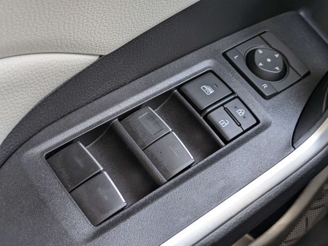 Used 2025 Toyota RAV4 XLE w/ Convenience Package FWD image 25