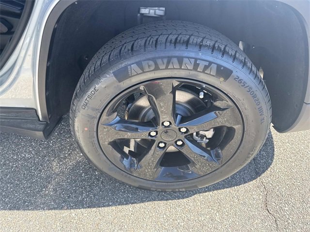 Used 2022 Jeep Grand Cherokee L Altitude image 11