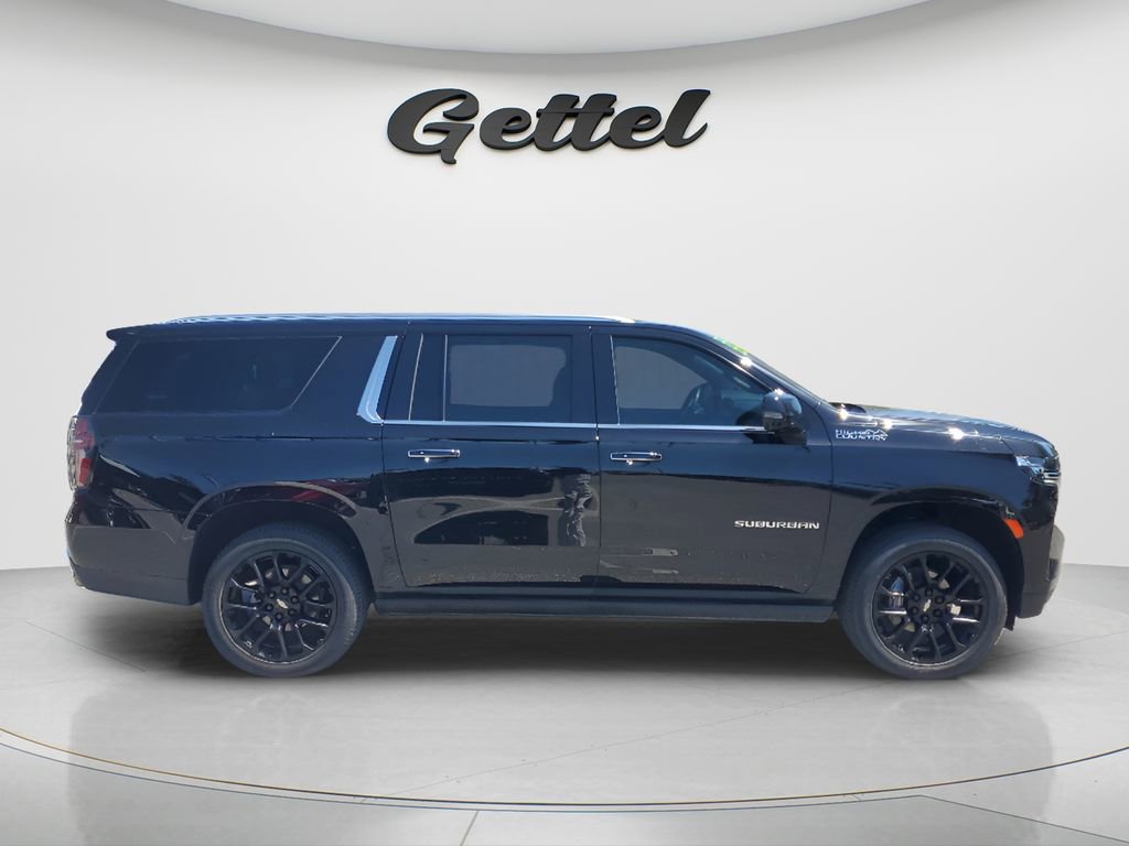 Used 2023 Chevrolet Suburban High Country image 11