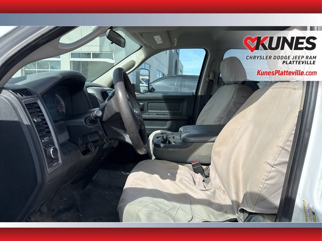 Used 2015 RAM 3500 Tradesman w/ Chrome Appearance Group AWD/4WD image 12