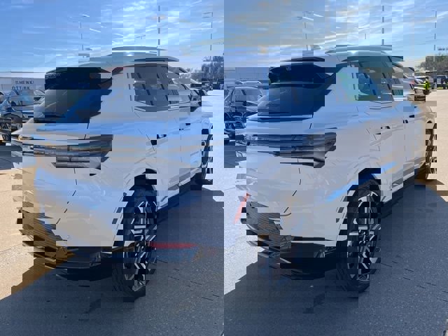 New 2026 Chevrolet Equinox EV LT w/ Convenience Package II image 4